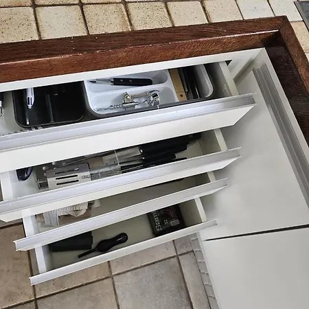 Maison 3 Chambres, Garage Et Jardin モンス