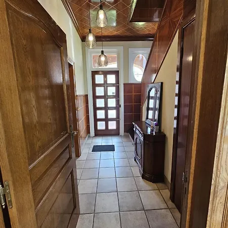 Maison 3 Chambres, Garage Et Jardin