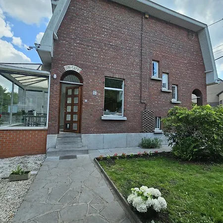 Maison 3 Chambres, Garage Et Jardin *