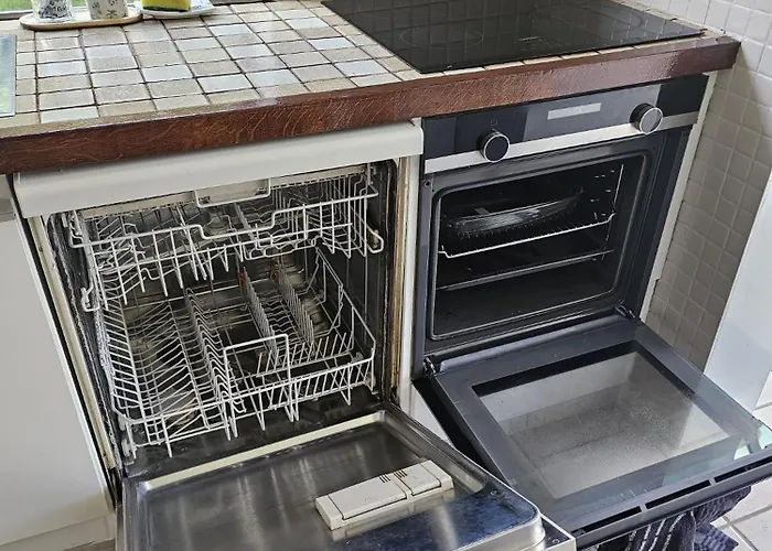 Maison 3 Chambres, Garage Et Jardin * Mons