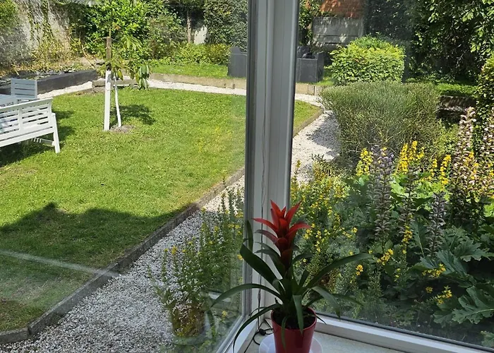 Villa Maison 3 Chambres, Garage Et Jardin *