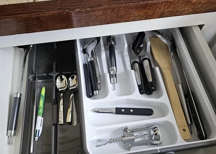 Maison 3 Chambres, Garage Et Jardin Villa