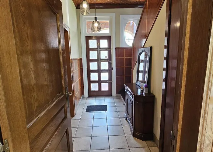 Maison 3 Chambres, Garage Et Jardin