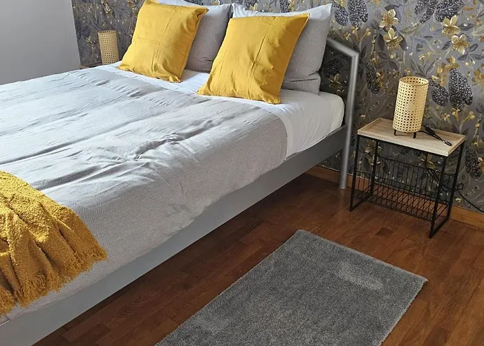 Maison 3 Chambres, Garage Et Jardin * Mons