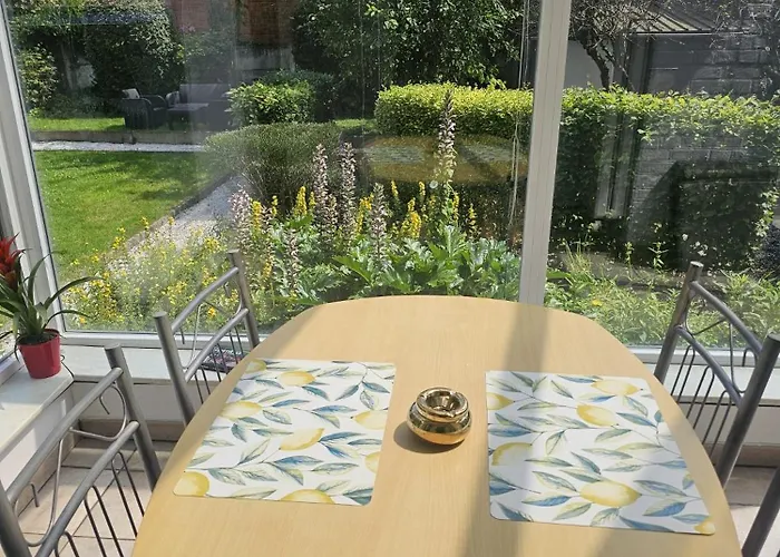 Maison 3 Chambres, Garage Et Jardin Villa