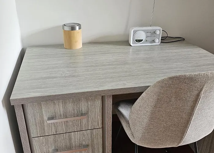 Maison 3 Chambres, Garage Et Jardin Villa *