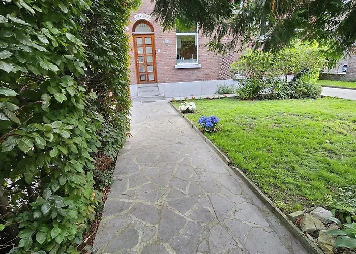 Villa Maison 3 Chambres, Garage Et Jardin *