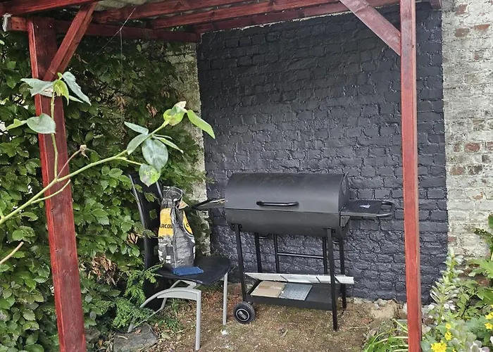 Villa Maison 3 Chambres, Garage Et Jardin *