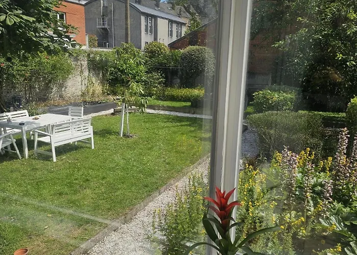 Maison 3 Chambres, Garage Et Jardin *